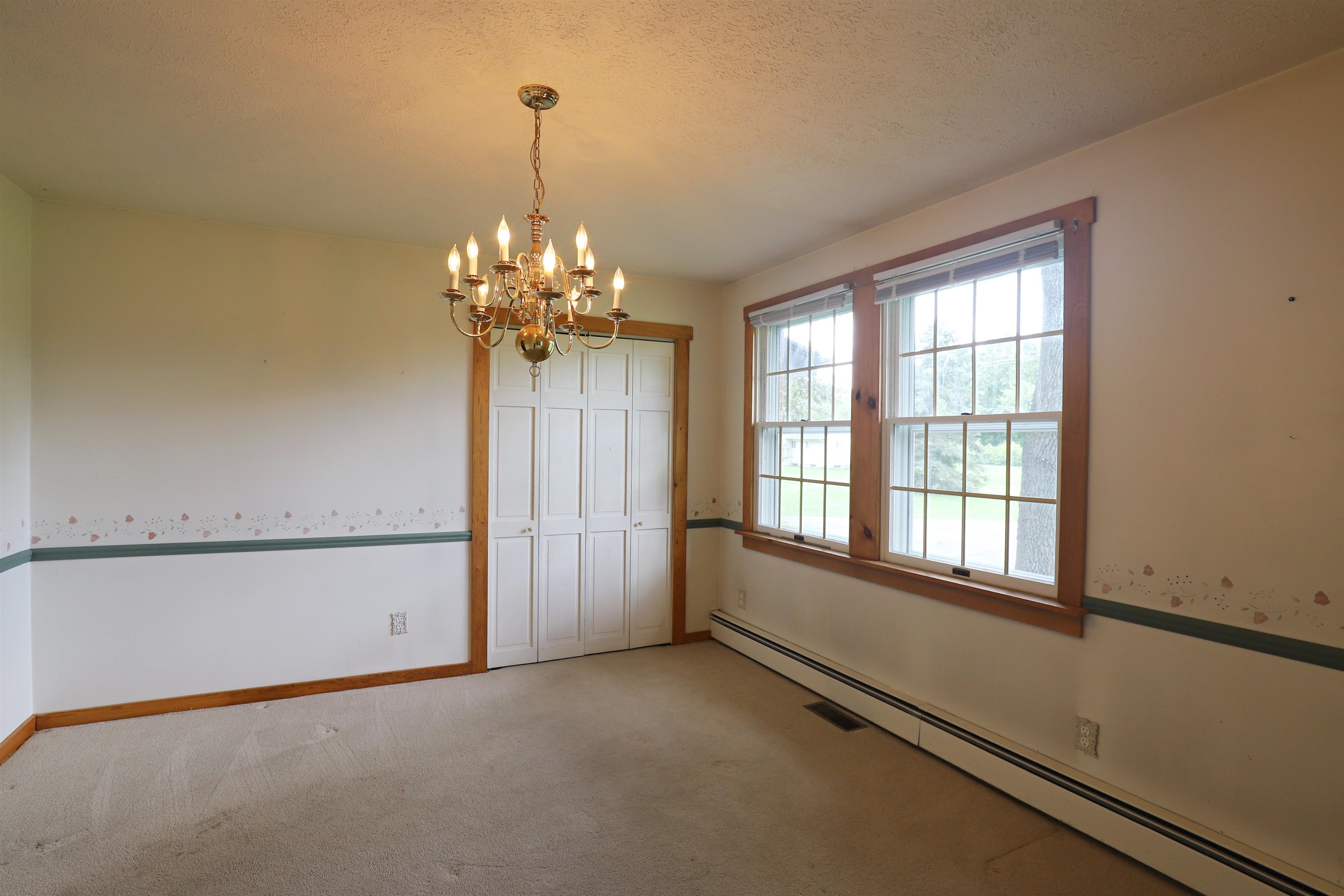7298 North Nichols Road Flushing, MI 48433 - Photo 8 of 34 50152909-f82bf387-0df7-456f-b7e7-4fc4bc6e756f.JPG