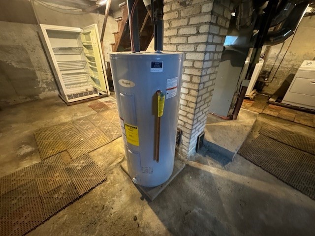 3 Highland Park Road Rutland, MA 01543 - Photo 22 of 25 a view of water heater room
