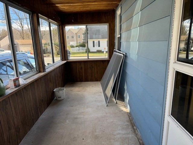 3 Highland Park Road Rutland, MA 01543 - Photo 25 of 25 a view of a hallway with furniture