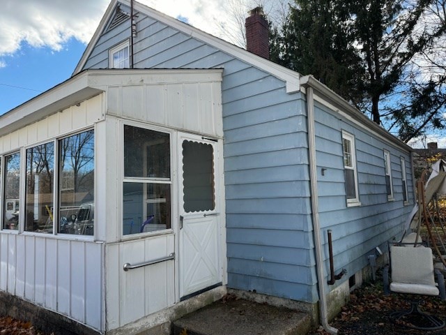 3 Highland Park Road Rutland, MA 01543 - Photo 4 of 25 a view of a house with a yard