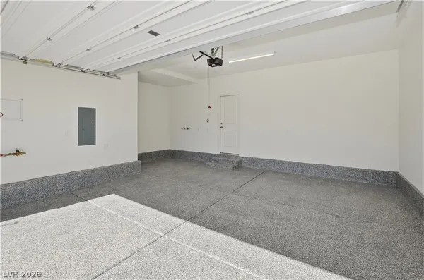 $2,450 | 12460 Kings Crk Place, Las Vegas, NV 89138