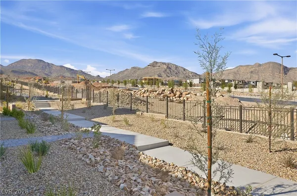$2,450 | 12460 Kings Crk Place, Las Vegas, NV 89138