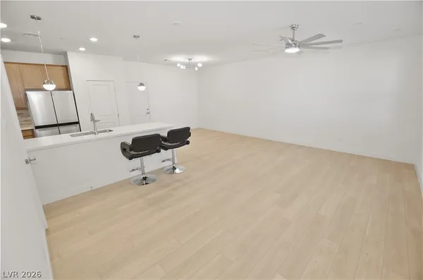 $2,450 | 12460 Kings Crk Place, Las Vegas, NV 89138