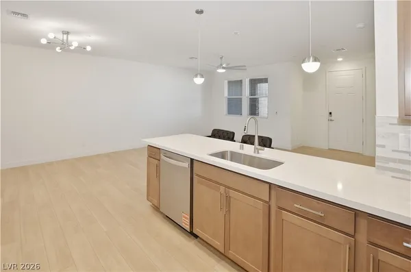 $2,450 | 12460 Kings Crk Place, Las Vegas, NV 89138