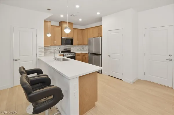 $2,450 | 12460 Kings Crk Place, Las Vegas, NV 89138