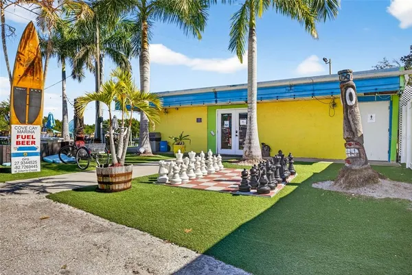 $269,000 | 800 Cove Cay Drive, Unit 7D, Clearwater, FL 33760