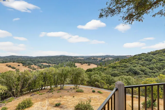 $799,000 | 16440 Clinton Road, Jackson, CA 95642