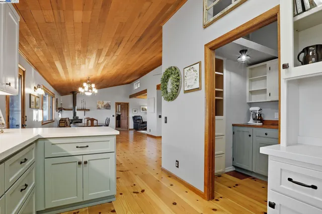 $799,000 | 16440 Clinton Road, Jackson, CA 95642