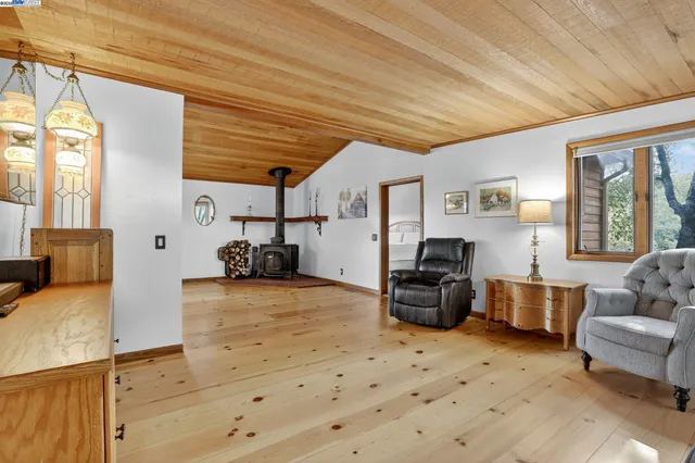 $799,000 | 16440 Clinton Road, Jackson, CA 95642