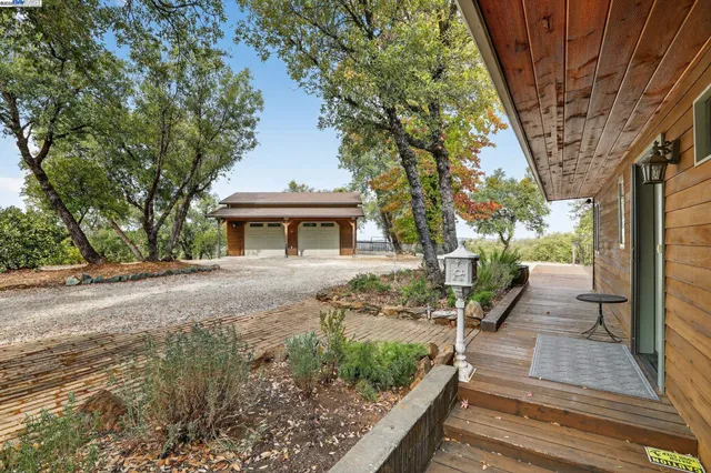 $799,000 | 16440 Clinton Road, Jackson, CA 95642