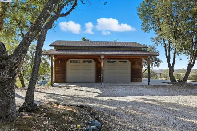 $799,000 | 16440 Clinton Road, Jackson, CA 95642