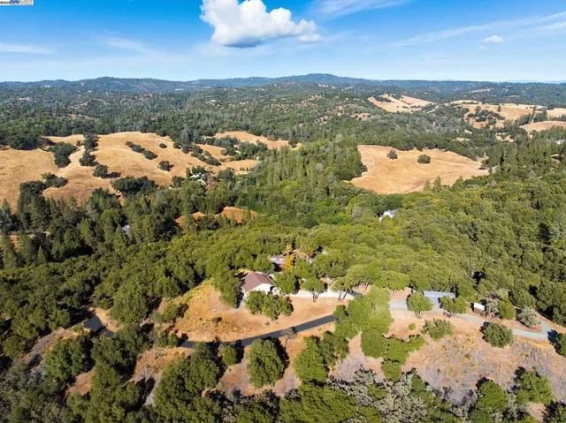 $799,000 | 16440 Clinton Road, Jackson, CA 95642