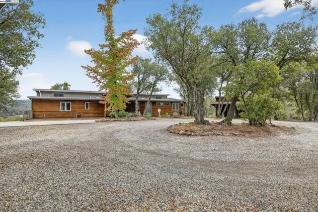 $799,000 | 16440 Clinton Road, Jackson, CA 95642