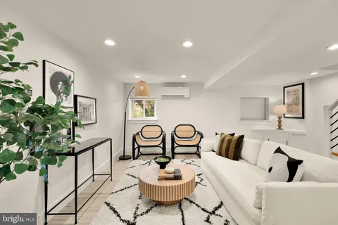 $899,500 | 409 Columbia Road Northwest, Washington, DC 20001