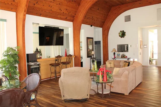 $128,000 | 11485 Oakhurst Road, Unit 1200215, Largo, FL 33774