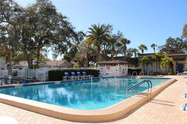 $128,000 | 11485 Oakhurst Road, Unit 1200215, Largo, FL 33774