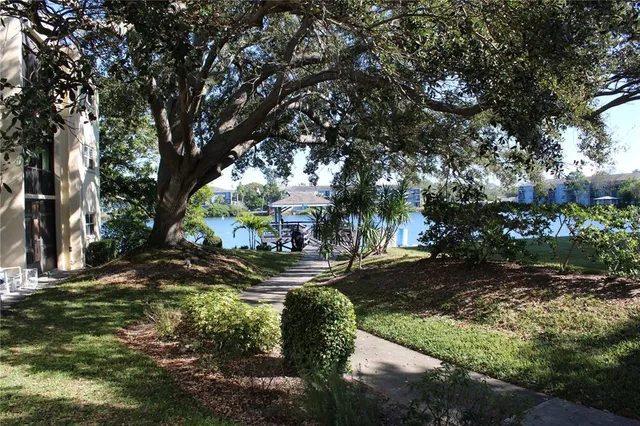 $128,000 | 11485 Oakhurst Road, Unit 1200215, Largo, FL 33774