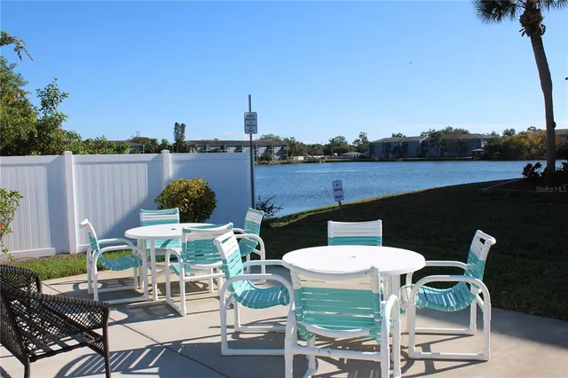 $128,000 | 11485 Oakhurst Road, Unit 1200215, Largo, FL 33774