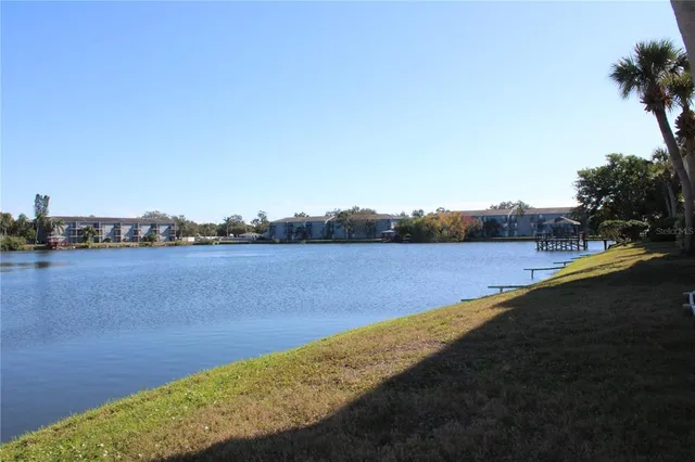 $128,000 | 11485 Oakhurst Road, Unit 1200215, Largo, FL 33774