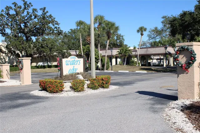 $128,000 | 11485 Oakhurst Road, Unit 1200215, Largo, FL 33774