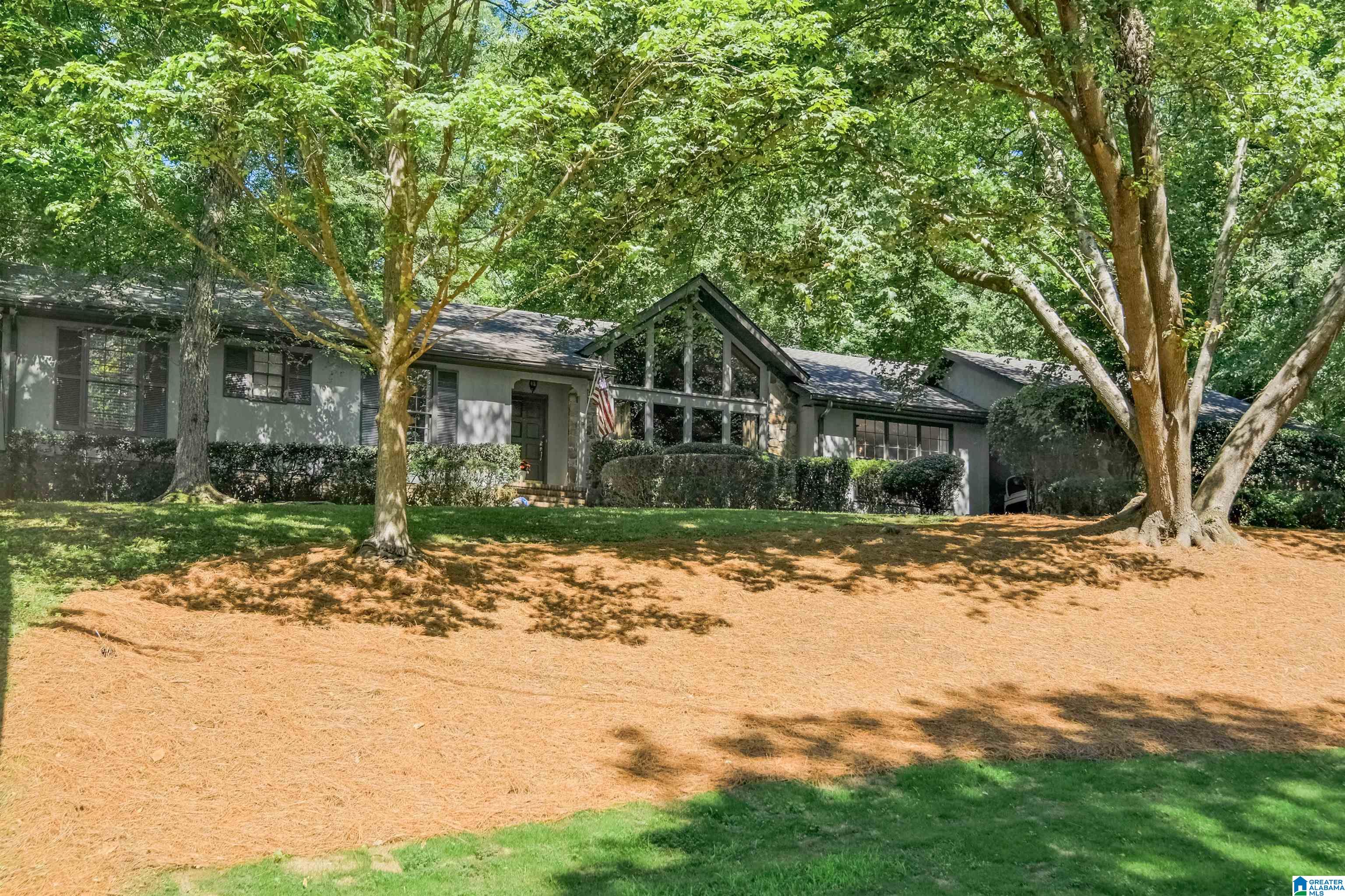 3418 North River Road Birmingham, AL 35223 - Photo 2 of 46