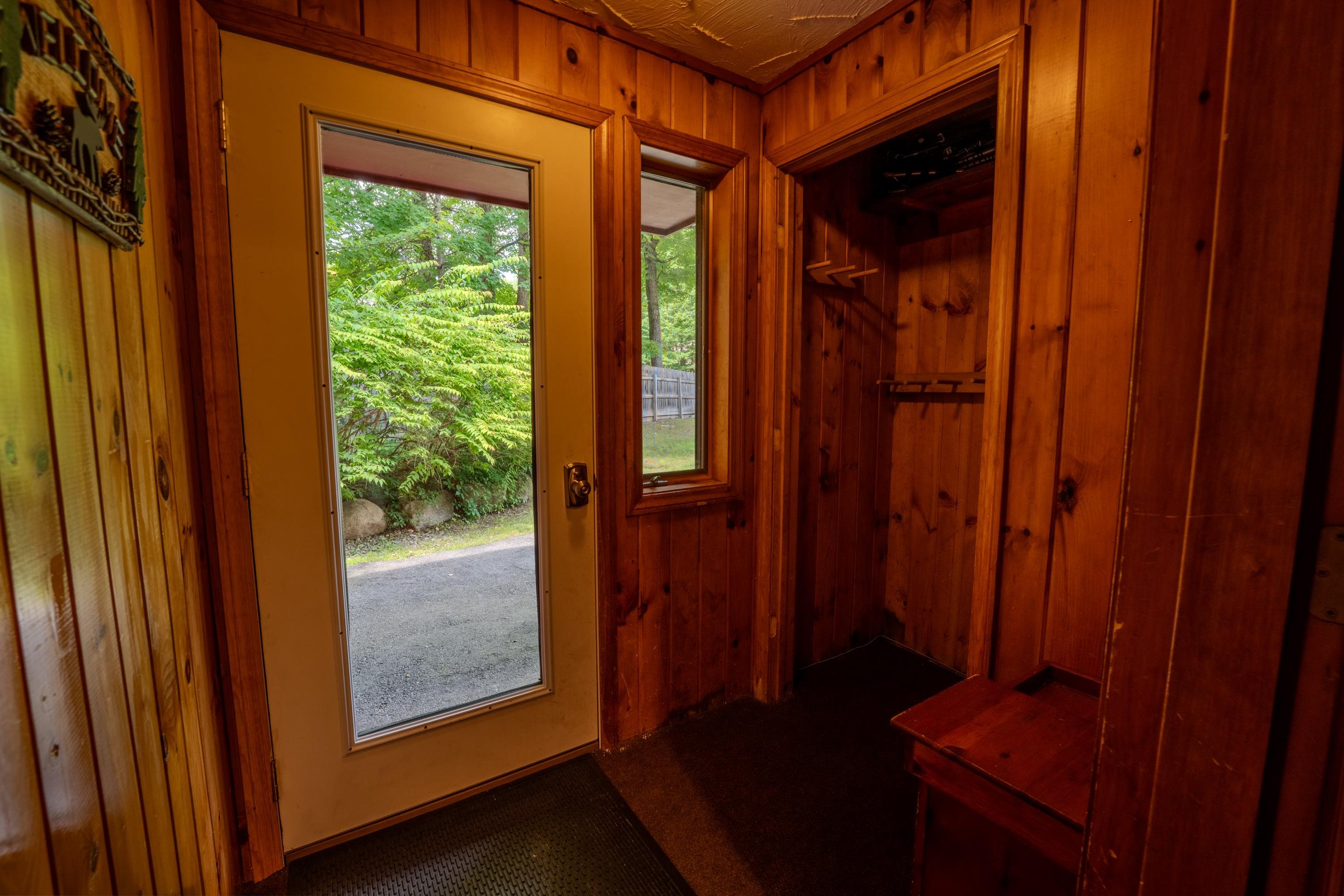 10 Greenridge Road, Unit 1 Lincoln, NH 03251 - Photo 24 of 37