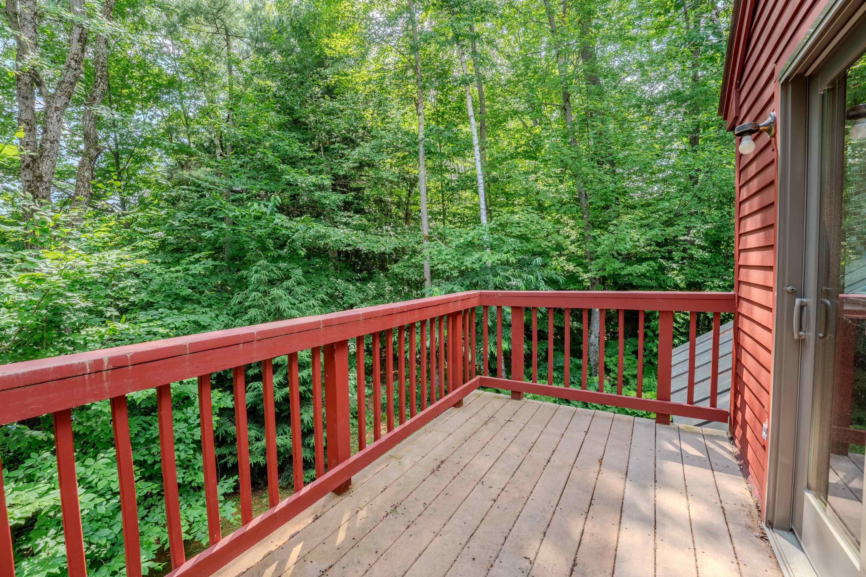 10 Greenridge Road, Unit 1 Lincoln, NH 03251 - Photo 30 of 37