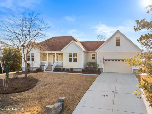 $1,300,000 | 400 Kingfisher Lane South, Hampstead, NC 28443