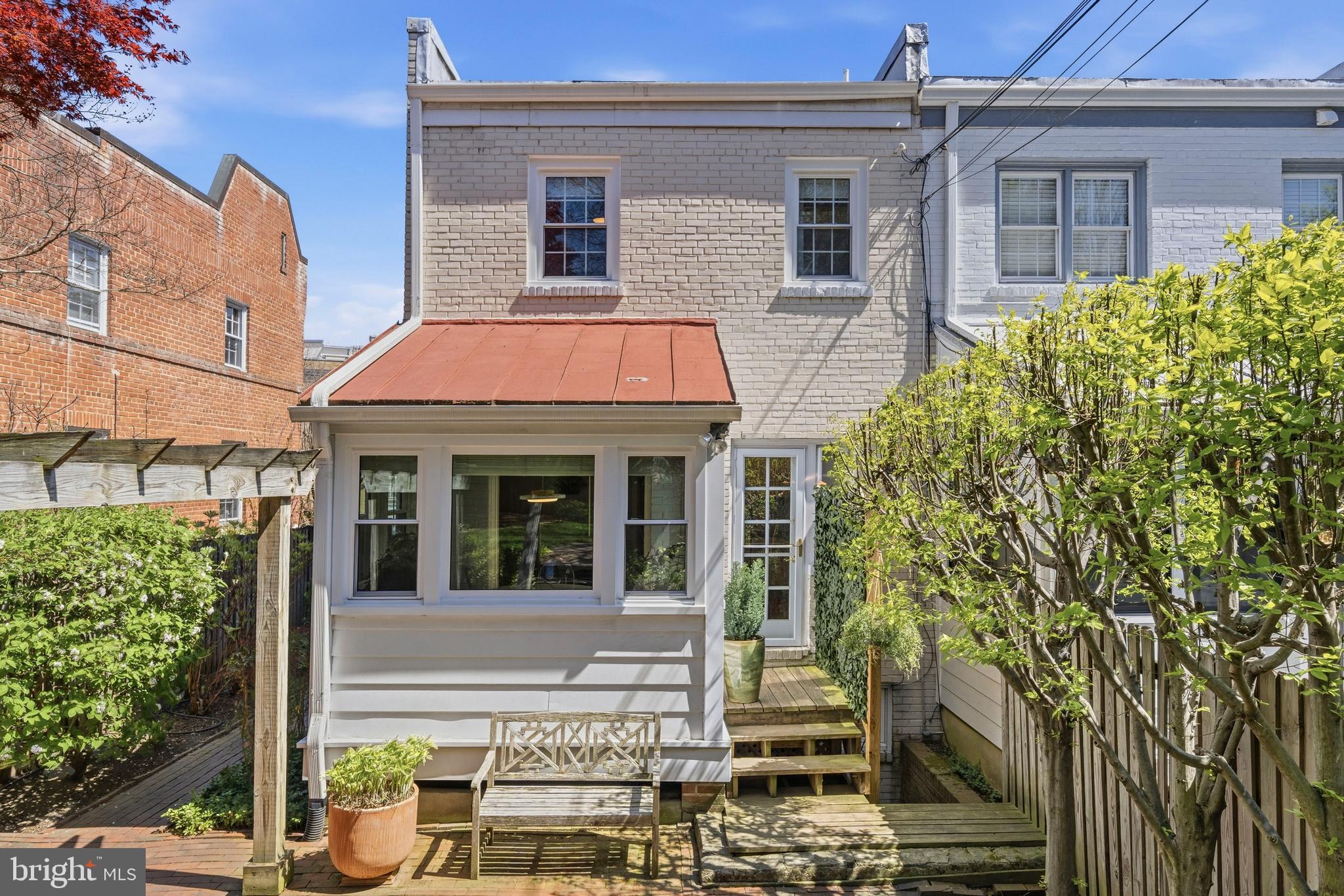 4228 40th Street Northwest Washington, DC 20016 - Photo 46 of 57