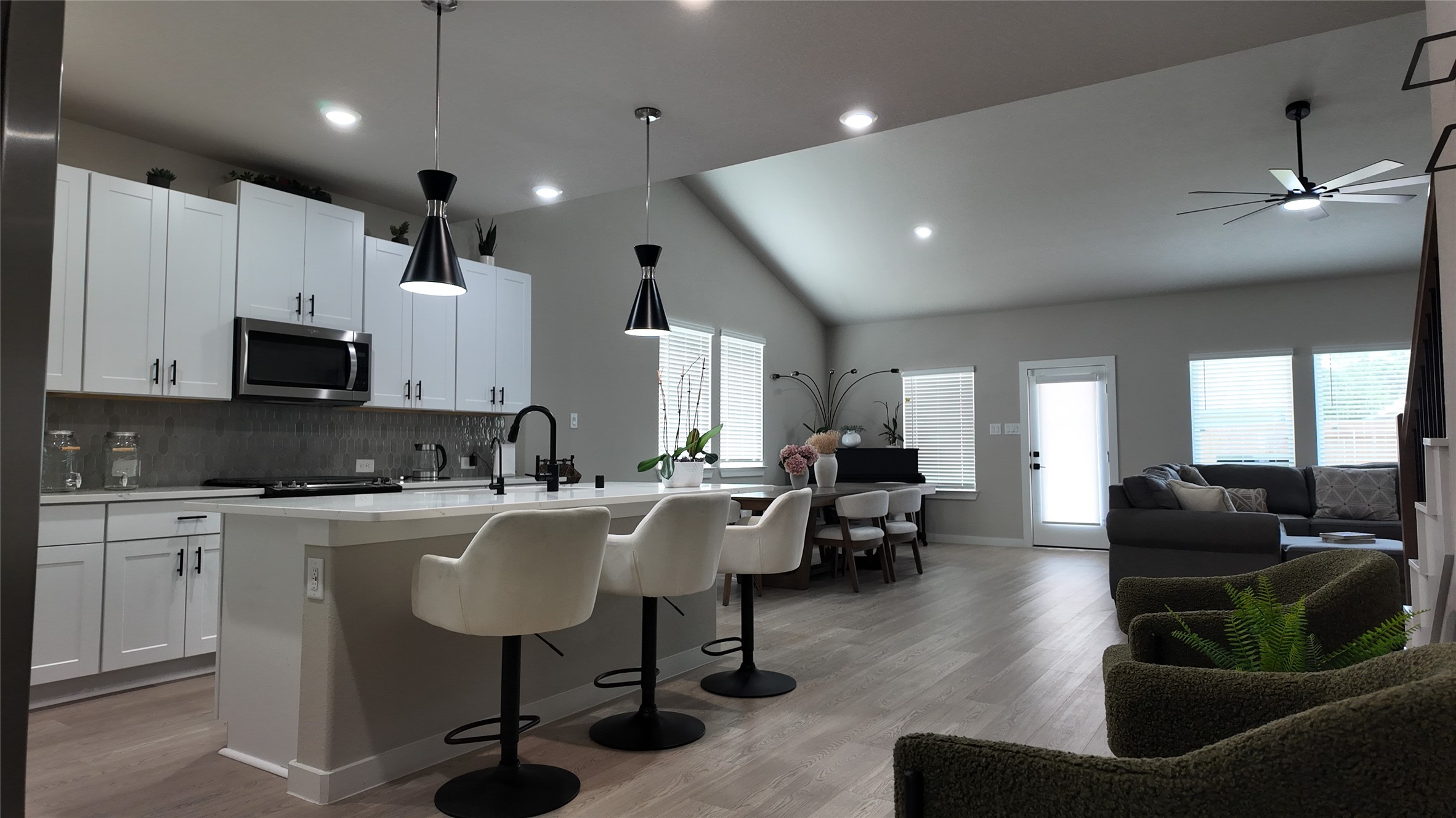 1578 King Rnch Road Conroe, TX 77301 - Photo 4 of 25 Gallery Image 4