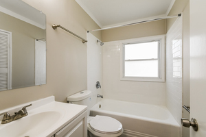 460 Berkley Road Indianapolis, IN 46208 - Photo 4 of 23