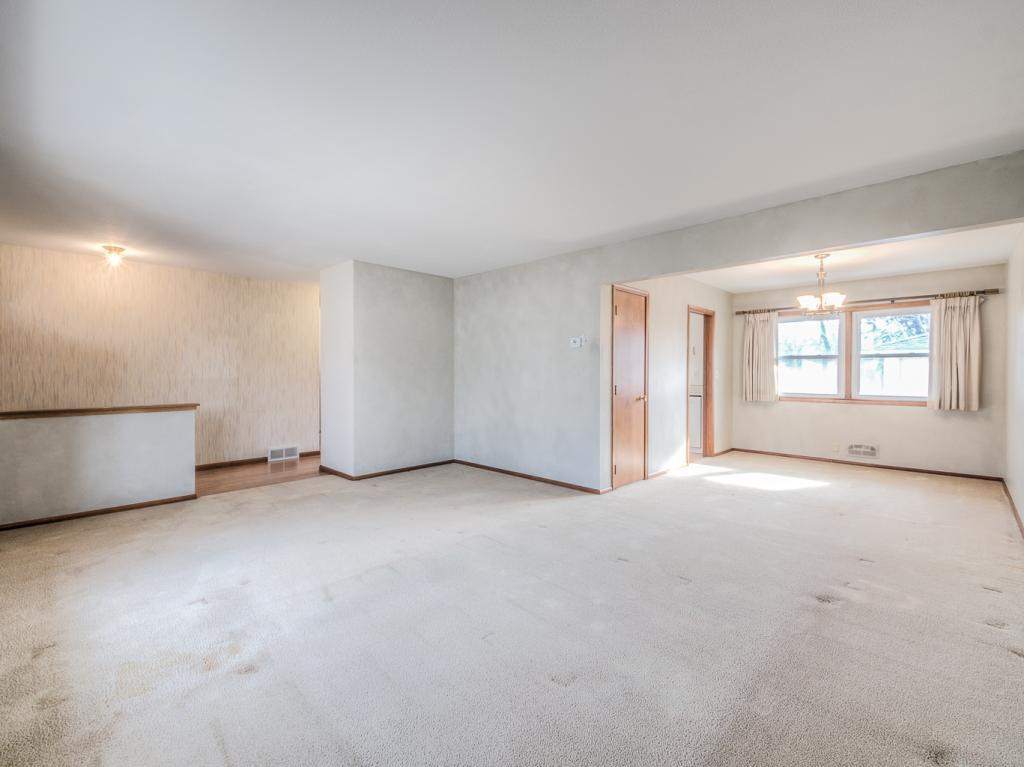 8457 Little Road Bloomington, MN 55437 - Photo 3 of 23