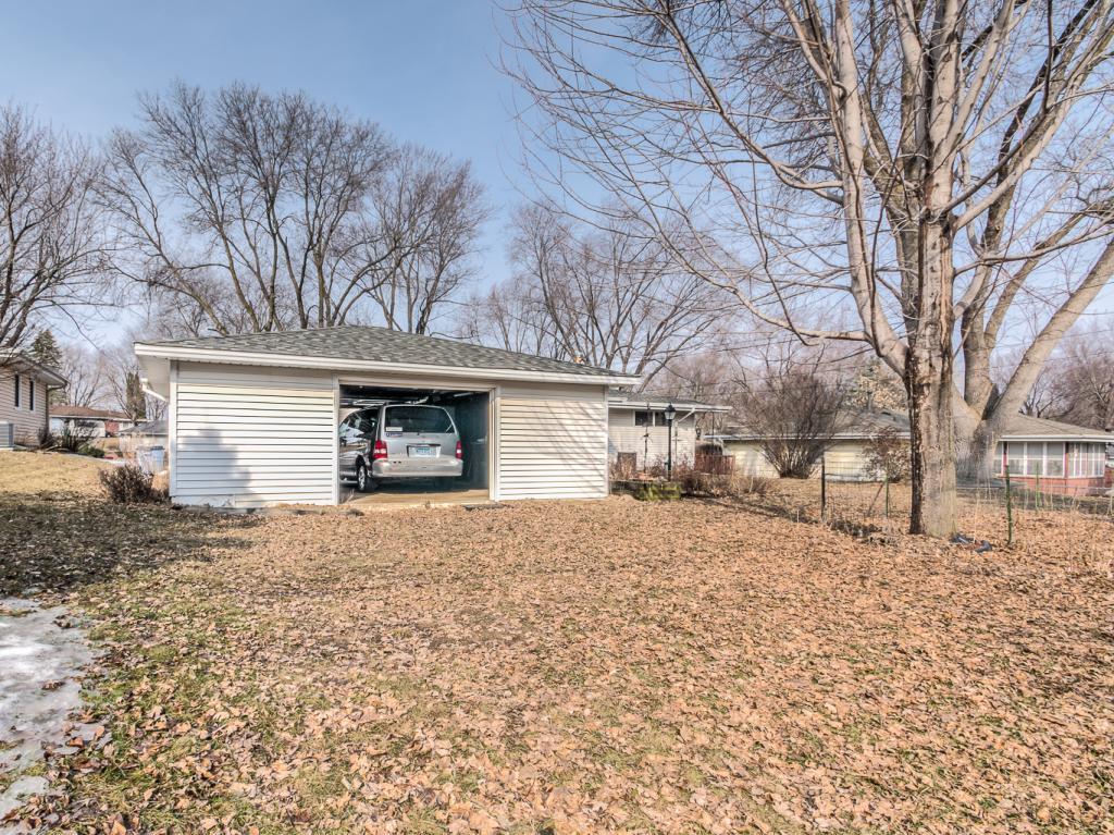 8457 Little Road Bloomington, MN 55437 - Photo 22 of 23