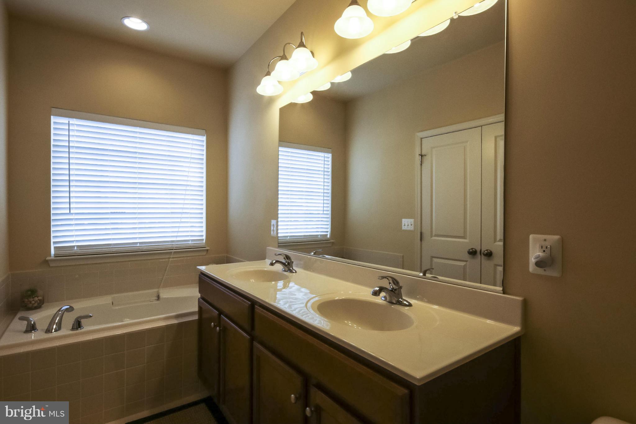 89 Short Branch Road Stafford, VA 22556 - Photo 17 of 30 Master Bath