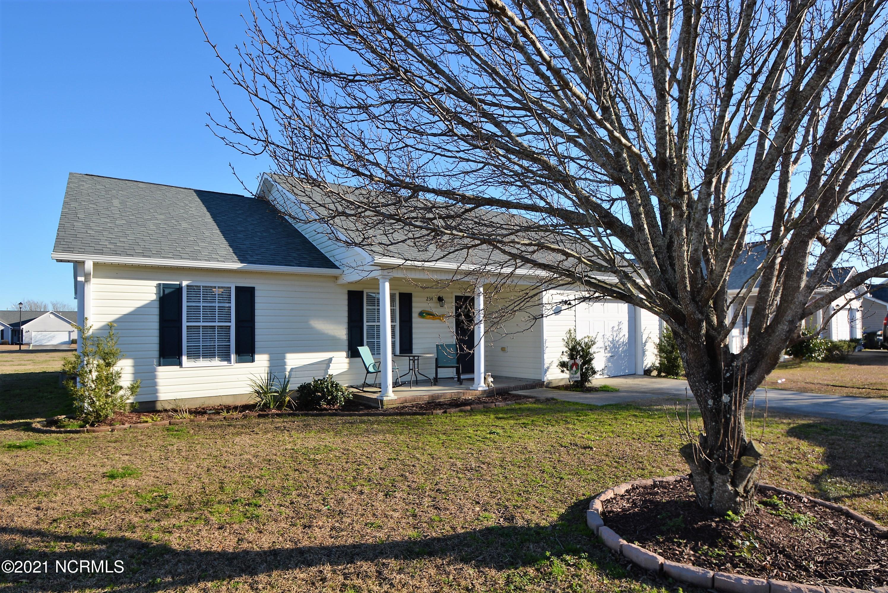 234 Rutledge Avenue Beaufort, NC 28516 - Photo 2 of 28 Another view