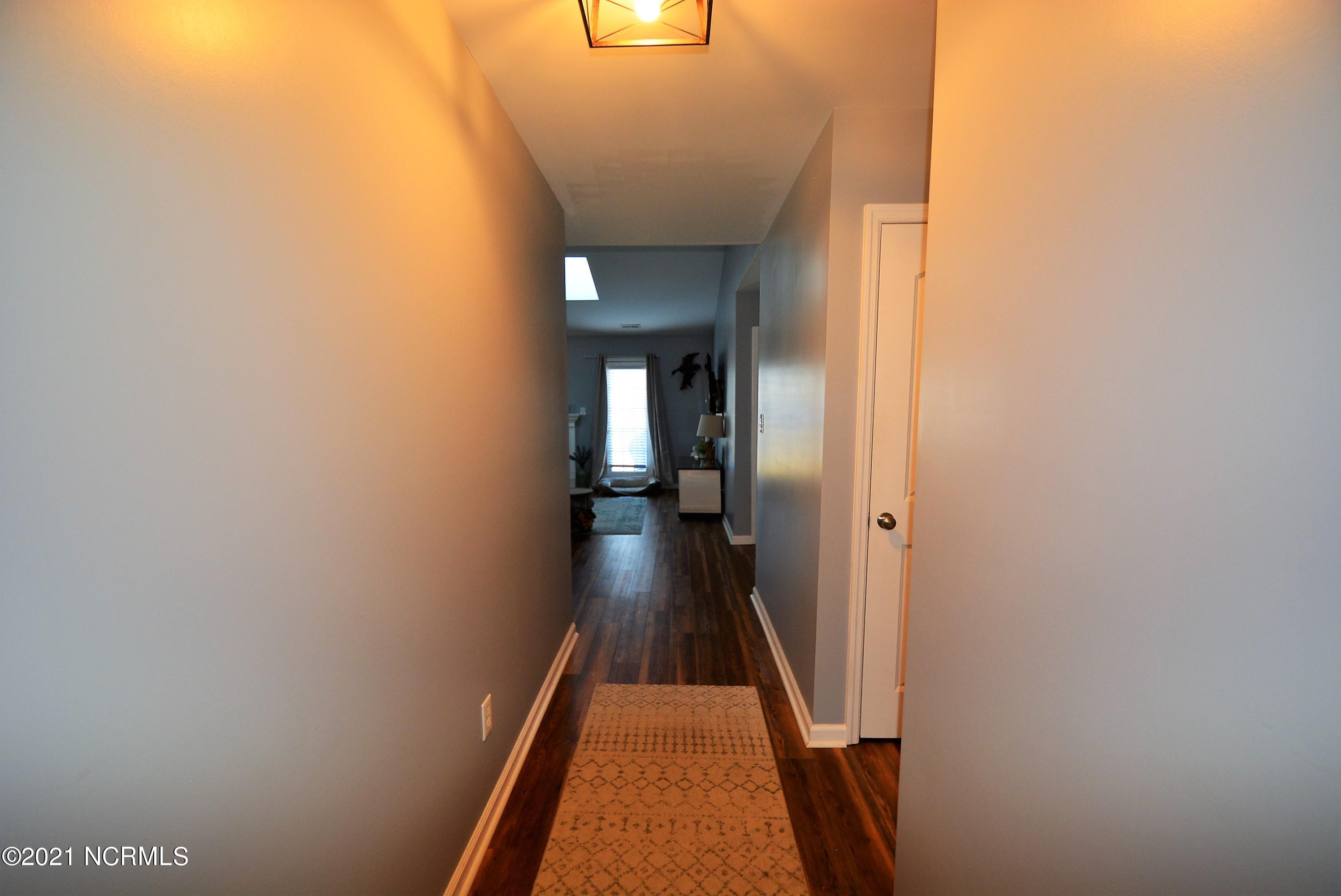 234 Rutledge Avenue Beaufort, NC 28516 - Photo 4 of 28 Entrance