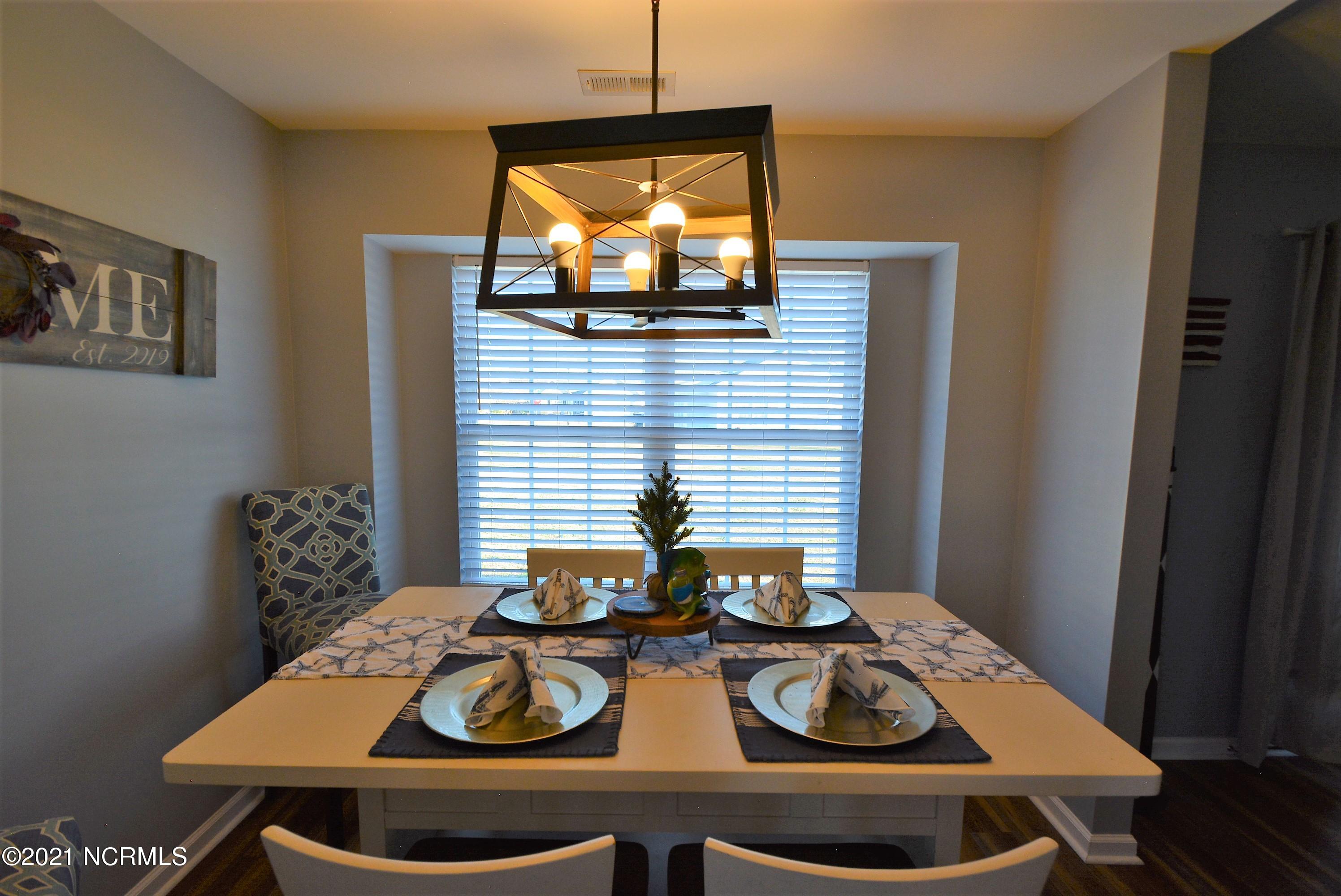 234 Rutledge Avenue Beaufort, NC 28516 - Photo 10 of 28 Bay window