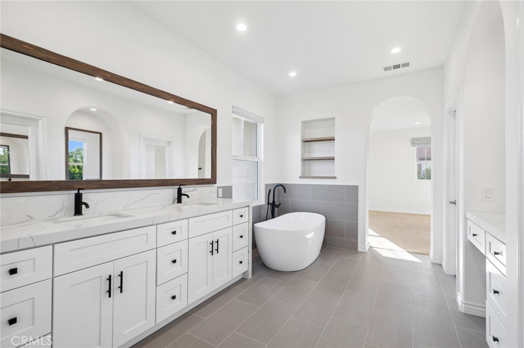 62 Logan Irvine, CA 92620 - Photo 30 of 41