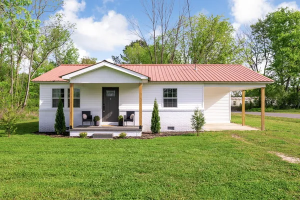 $205,000 | 301 High Street, Stevenson, AL 35772