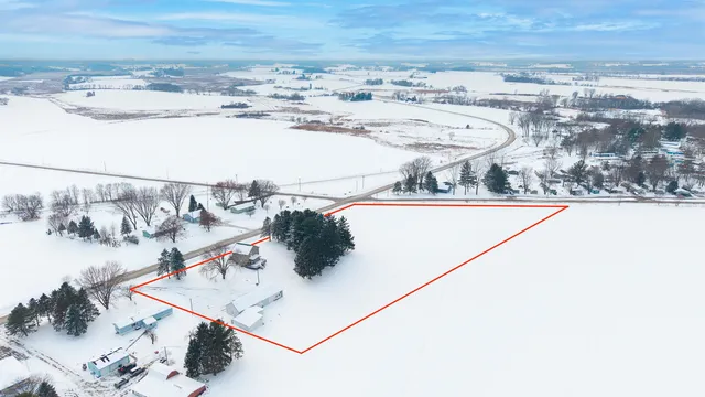 $399,000 | W10062 County Road West, Beaver Dam, WI 53916