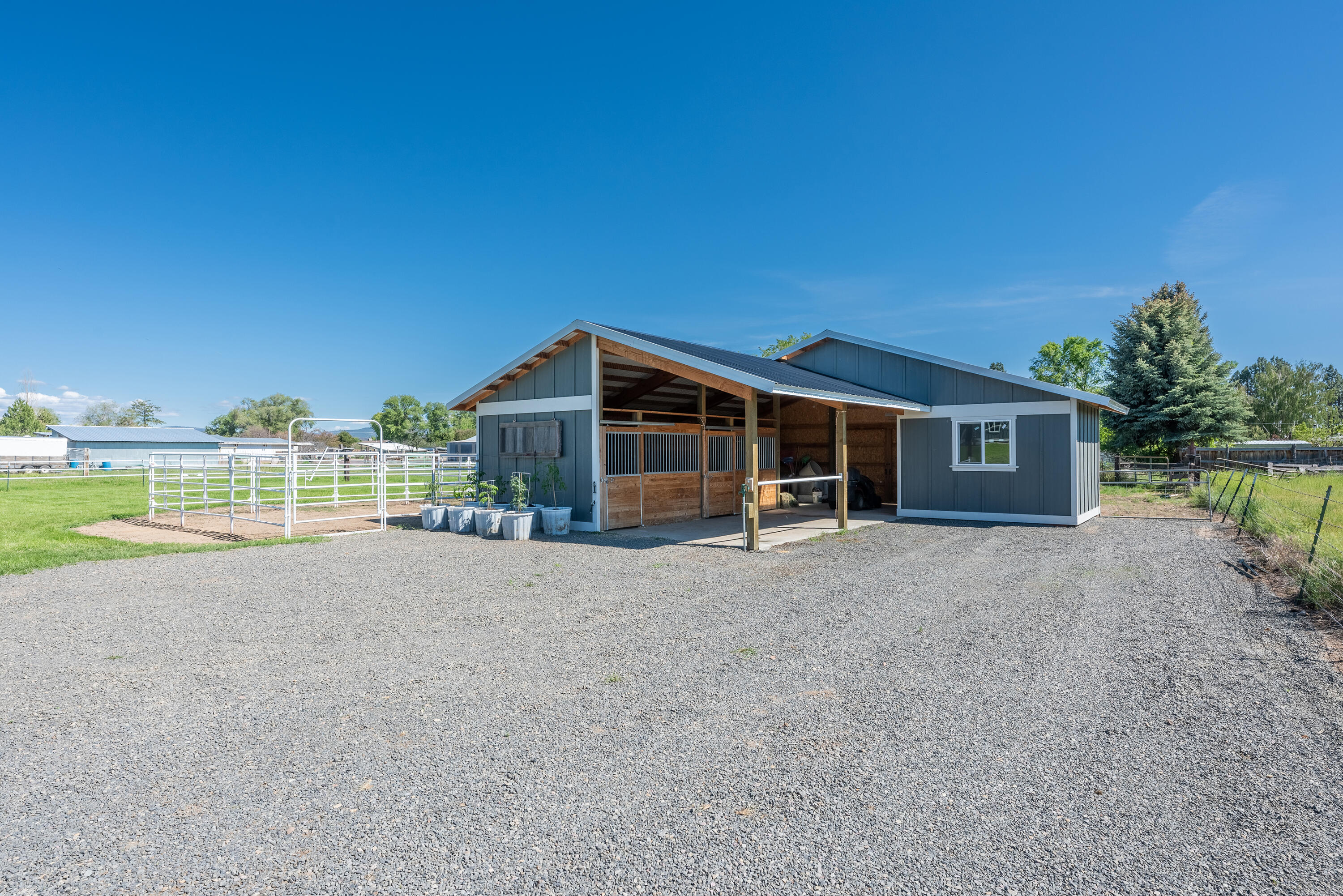 402 Apollo Road Prineville, OR 97754 - Photo 56 of 67 402NWApollo-Exterior-7