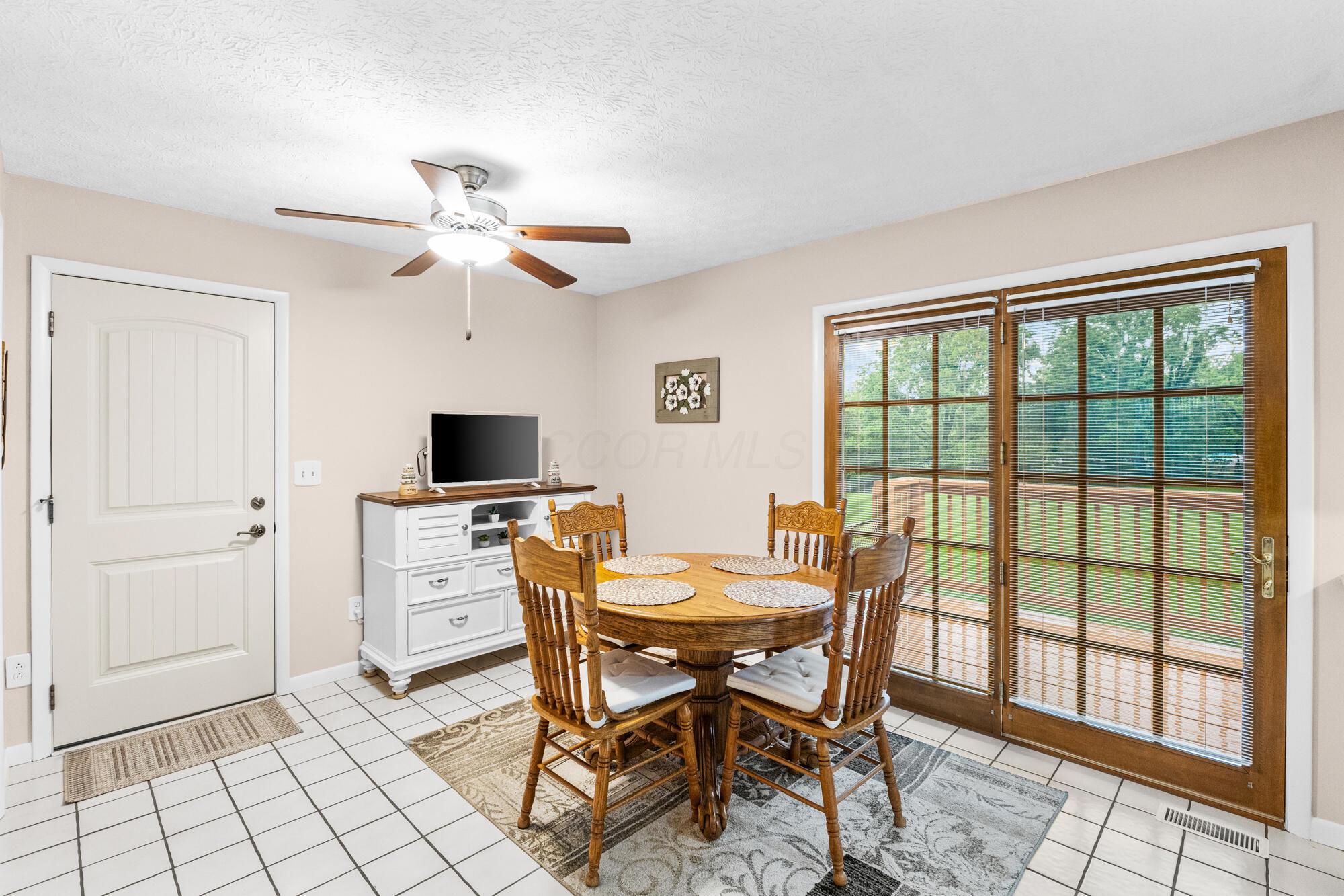 134 Greenbrier Road Sunbury, OH 43074 - Photo 15 of 60