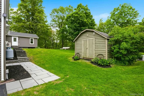 $1,000,000 | 308 Hollow Road, Staatsburg, NY 12580