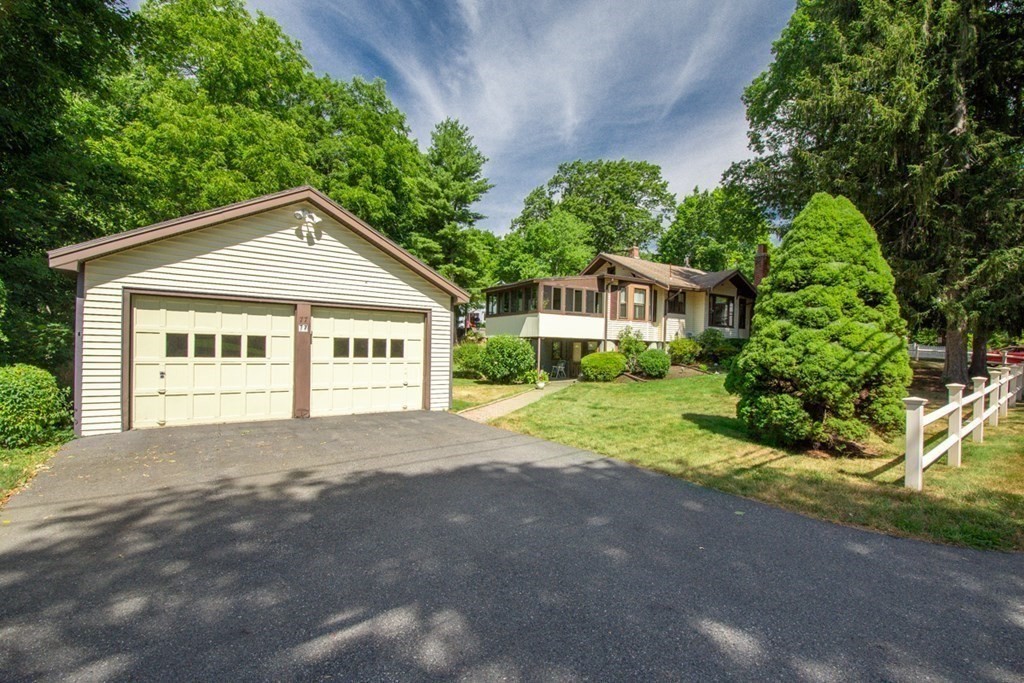 77 Marked Tree Road Needham, MA 02492 - Photo 7 of 23