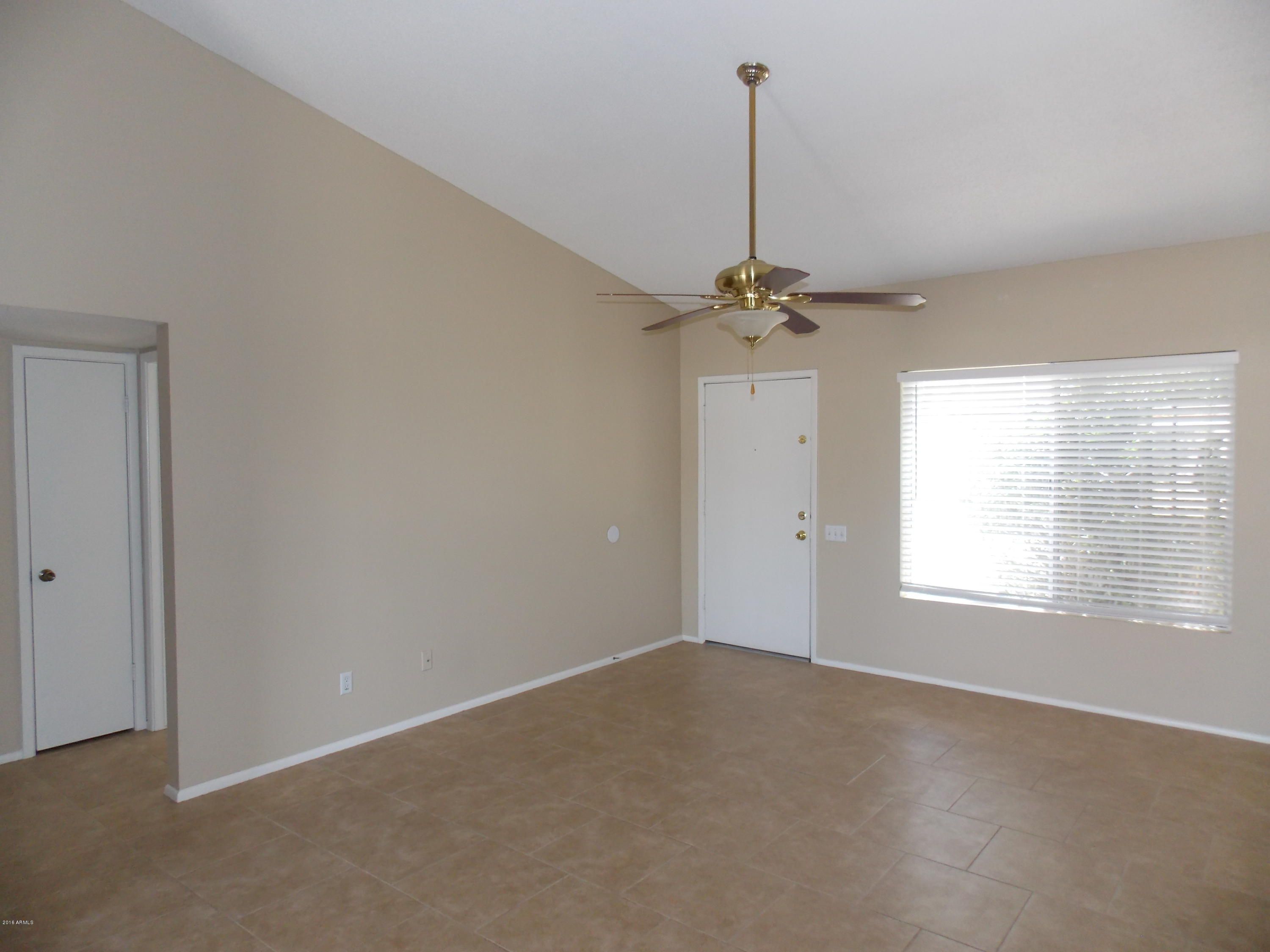 4404 East Darrel Road Phoenix, AZ 85042 - Photo 2 of 17 great room 1