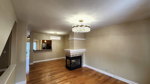 $2,295 | 2325 Twilight Drive, Unit 2325, Aurora, IL 60503