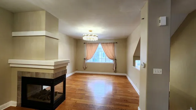 $2,295 | 2325 Twilight Drive, Unit 2325, Aurora, IL 60503