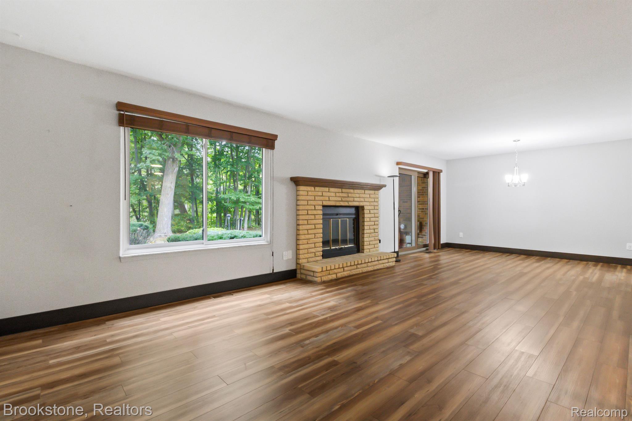 1810 Reis Court Rochester, MI 48309 - Photo 10 of 51 Gallery Image 10