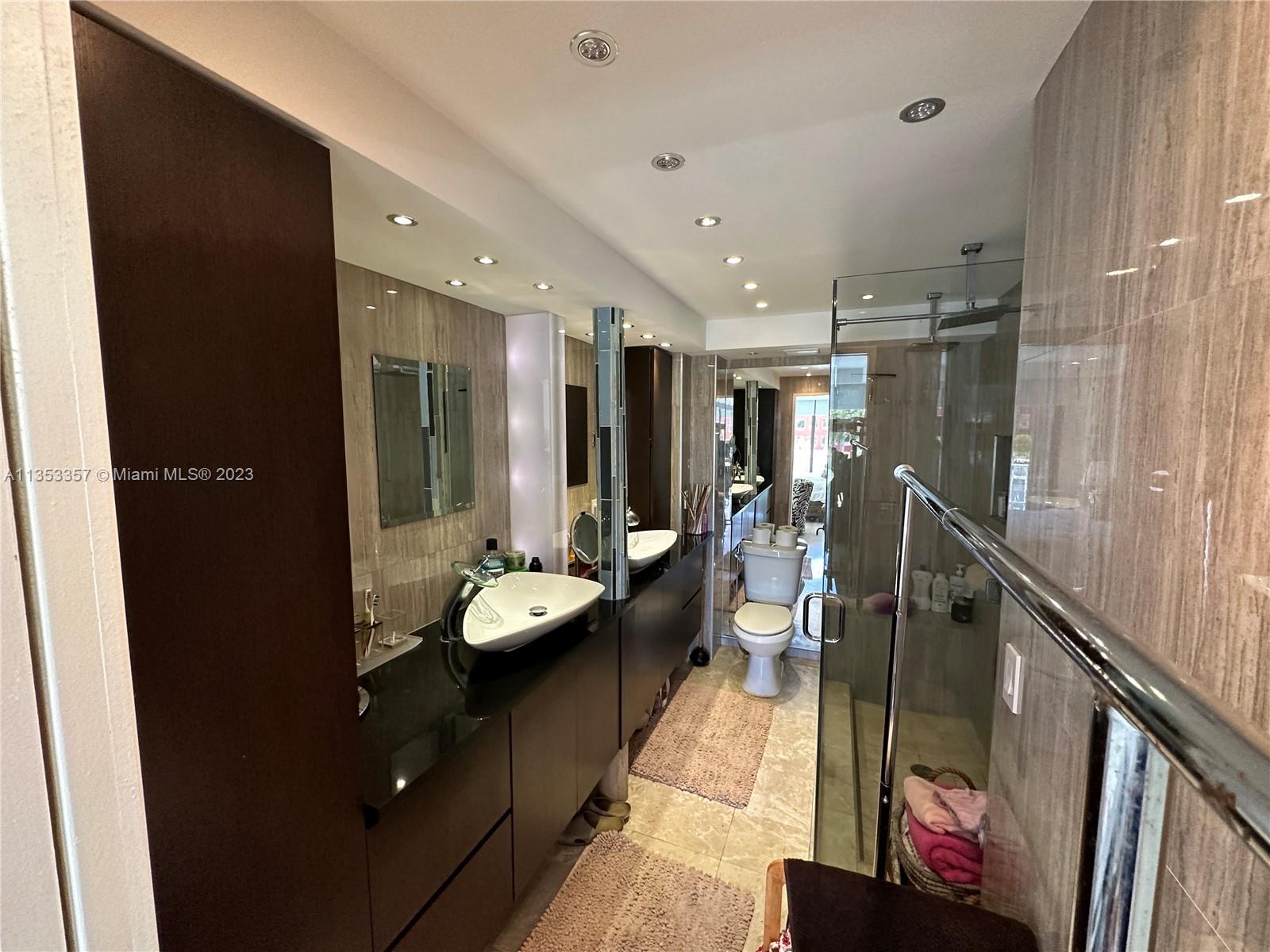 200 Southeast 15th Road, Unit 5J Miami, FL 33129 - Photo 17 of 20