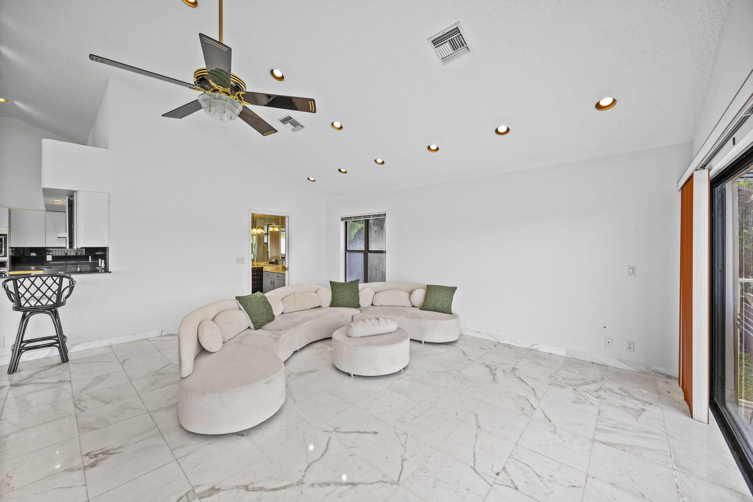 10747 Stonebridge Boulevard Boca Raton, FL 33498 - Photo 29 of 81 10747 Stonebridge blvd _SLHG (26)